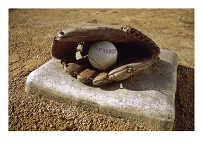 Mitt w/ball on base